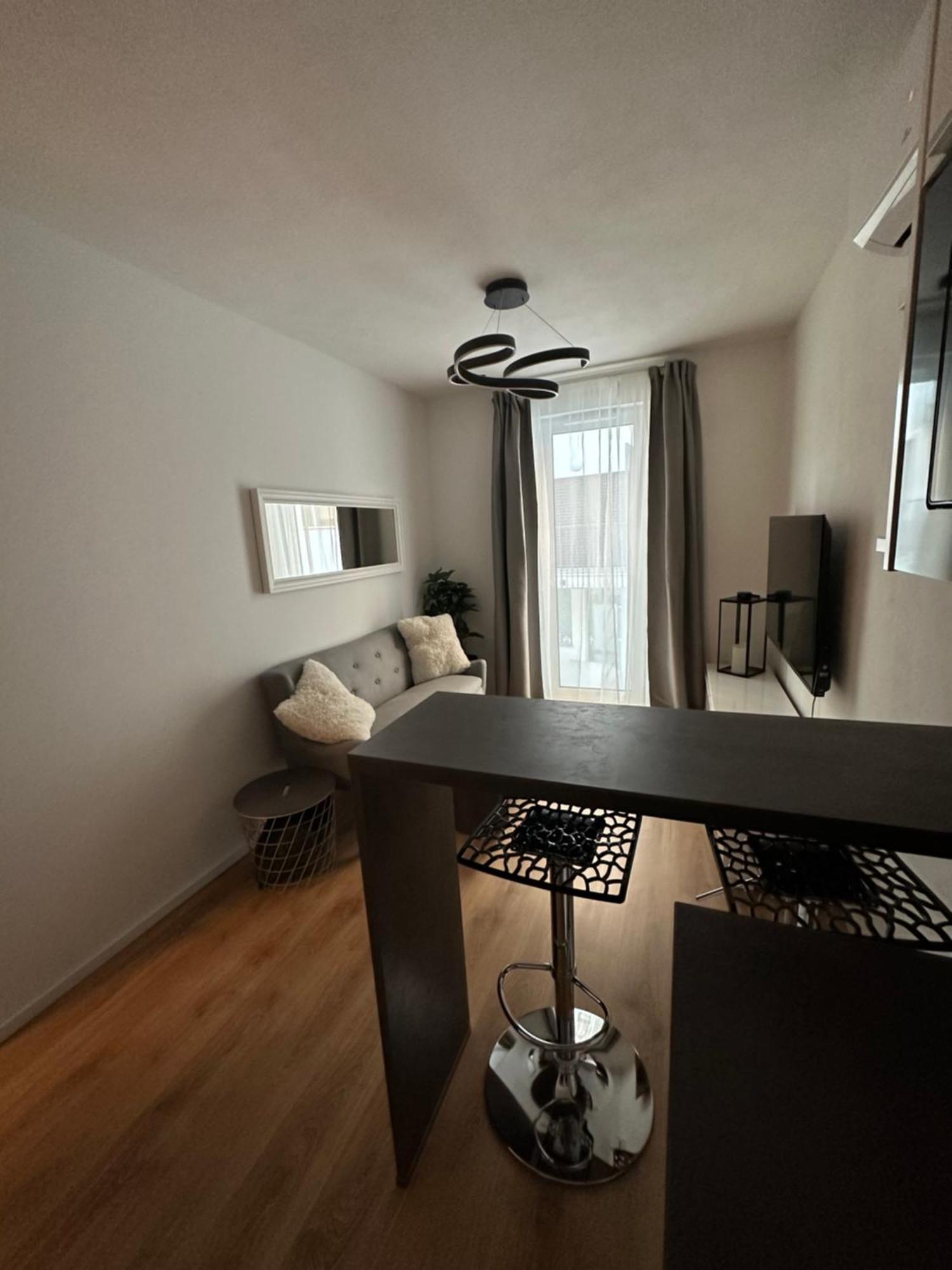 Mickey Apartment Old Town Bratislava Bagian luar foto